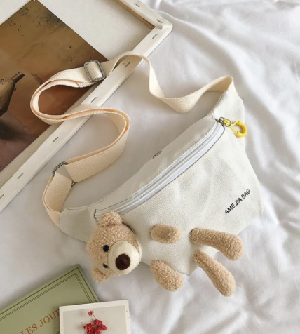 KW80968 Bear Chest Shoulder Bag White